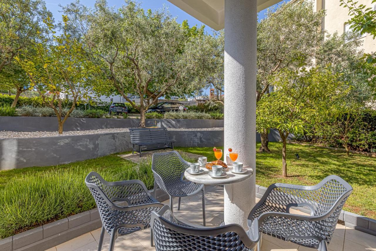 Island Resort Mihaela - Happy Rentals تروغير المظهر الخارجي الصورة